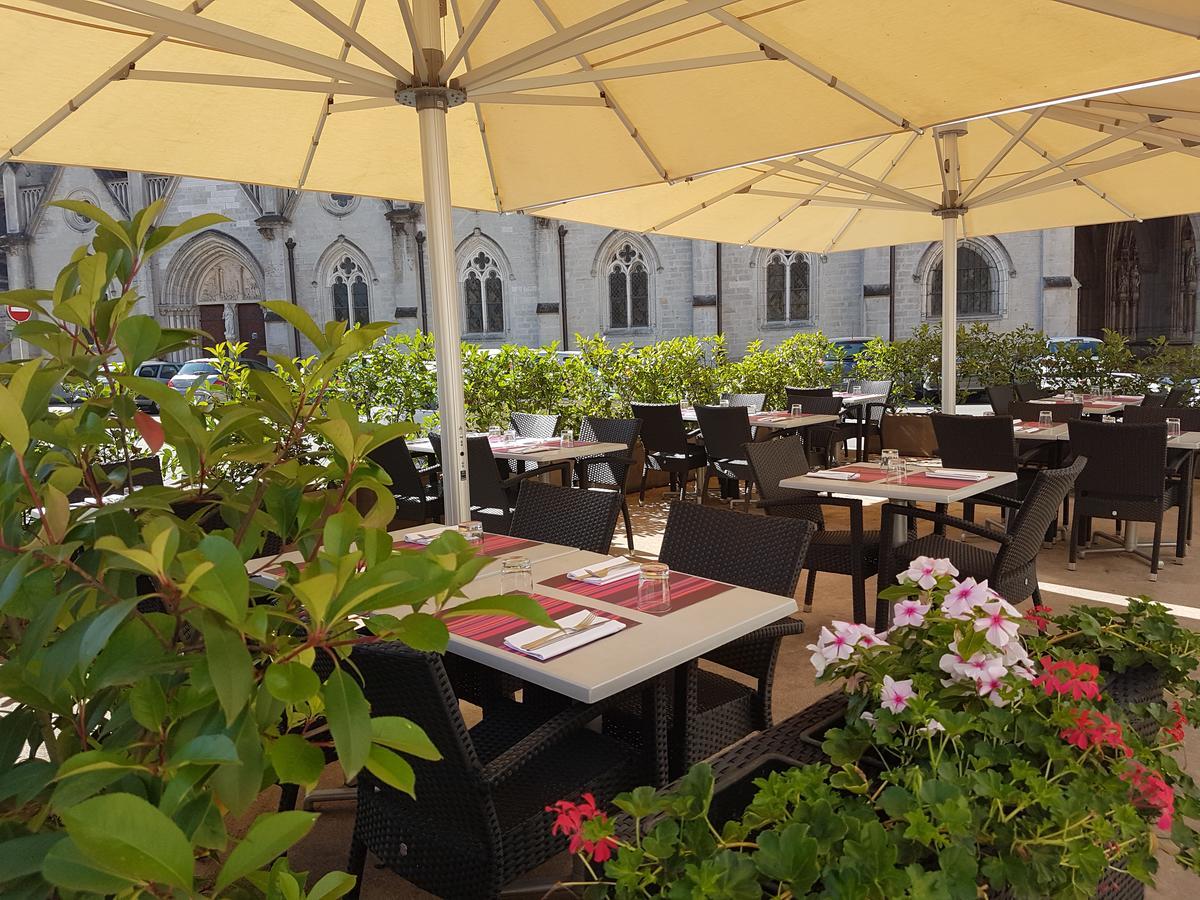 Le Corbeau Hotel Auxonne Exterior photo